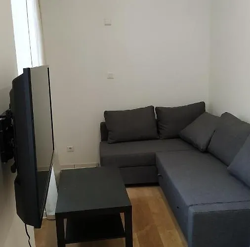T1 Bis neuf climatisé tout équipé #1